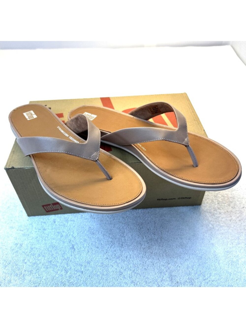 FITFLOP Gracie Leather Thong Sandal Beige Women SZ 11 New in Box